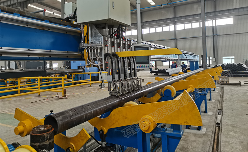 鋼管超聲波探傷設(shè)備.jpg 鋼管超聲波探傷設(shè)備.jpg