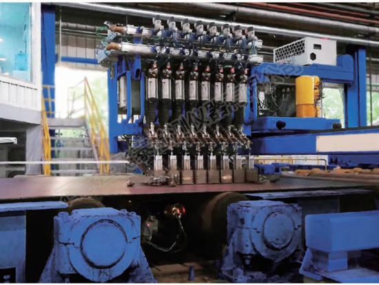 鋼板自動探傷設備.jpg 鋼板自動探傷設備.jpg